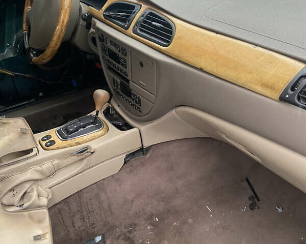 Зеленый Ягуар С-Тайп, объемом двигателя 0 л и пробегом 320 тыс. км за 1000 $, фото 6 на Automoto.ua