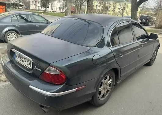 Зеленый Ягуар С-Тайп, объемом двигателя 4 л и пробегом 300 тыс. км за 2851 $, фото 6 на Automoto.ua