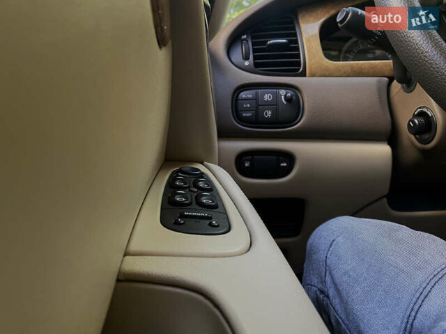 Зеленый Ягуар С-Тайп, объемом двигателя 2.7 л и пробегом 363 тыс. км за 7100 $, фото 7 на Automoto.ua