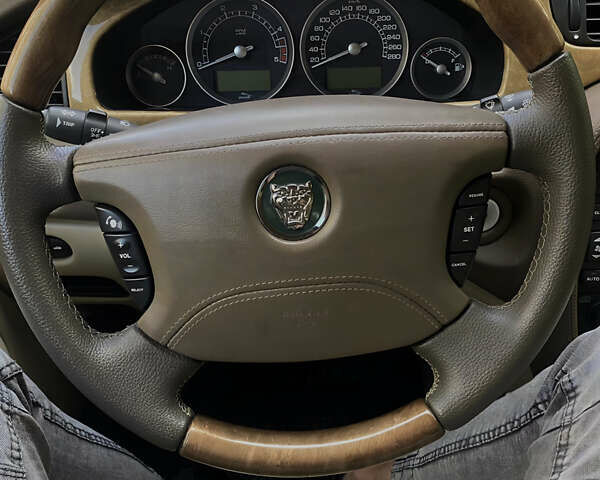 Зеленый Ягуар С-Тайп, объемом двигателя 2.7 л и пробегом 363 тыс. км за 7100 $, фото 10 на Automoto.ua