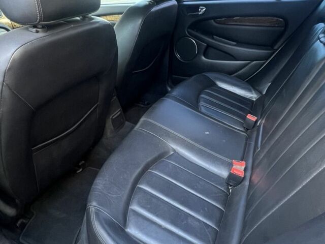 Бежевий Ягуар Х-Тайп, об'ємом двигуна 2.5 л та пробігом 118 тис. км за 6300 $, фото 6 на Automoto.ua