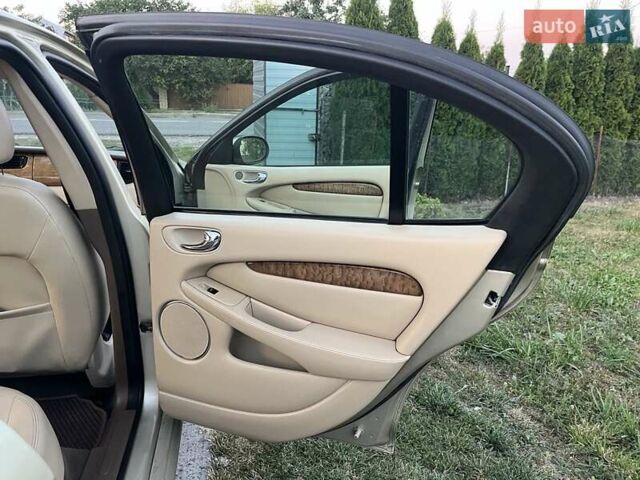 Бежевий Ягуар Х-Тайп, об'ємом двигуна 2.2 л та пробігом 220 тис. км за 6000 $, фото 16 на Automoto.ua