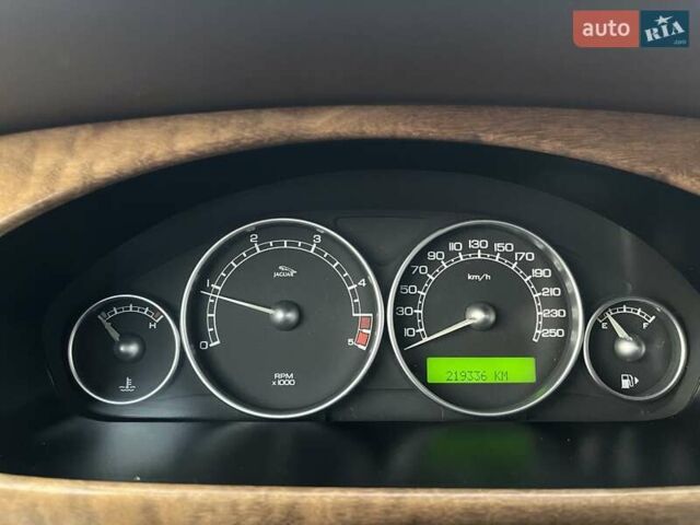 Бежевий Ягуар Х-Тайп, об'ємом двигуна 2.2 л та пробігом 220 тис. км за 6000 $, фото 5 на Automoto.ua