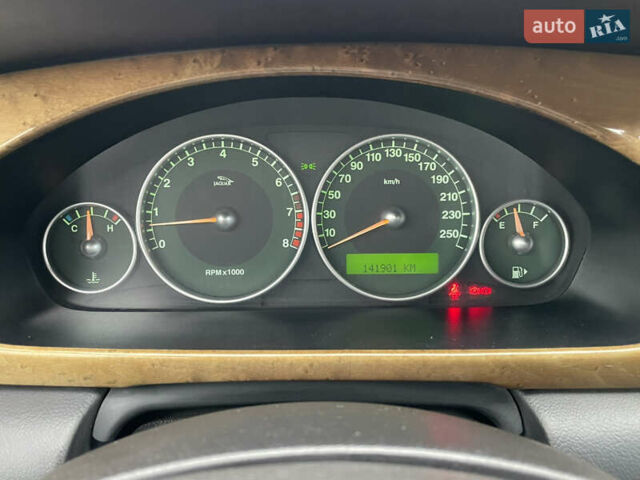 Черный Ягуар Х-Тайп, объемом двигателя 2.5 л и пробегом 142 тыс. км за 4200 $, фото 13 на Automoto.ua