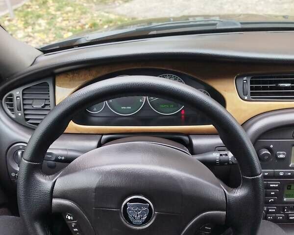 Чорний Ягуар Х-Тайп, об'ємом двигуна 2.5 л та пробігом 294 тис. км за 4600 $, фото 4 на Automoto.ua