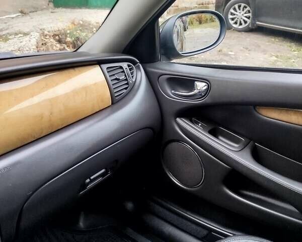 Чорний Ягуар Х-Тайп, об'ємом двигуна 2.5 л та пробігом 294 тис. км за 4600 $, фото 3 на Automoto.ua