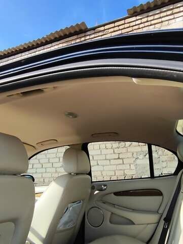 Чорний Ягуар Х-Тайп, об'ємом двигуна 2.97 л та пробігом 135 тис. км за 5500 $, фото 8 на Automoto.ua