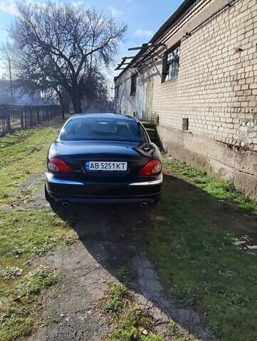 Чорний Ягуар Х-Тайп, об'ємом двигуна 2.97 л та пробігом 135 тис. км за 5500 $, фото 3 на Automoto.ua