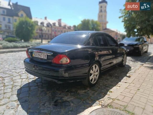 Черный Ягуар Х-Тайп, объемом двигателя 2.1 л и пробегом 177 тыс. км за 6200 $, фото 6 на Automoto.ua