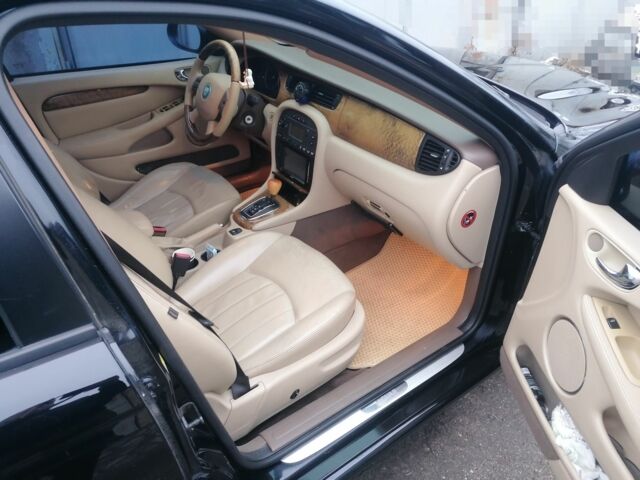 Чорний Ягуар Х-Тайп, об'ємом двигуна 2.1 л та пробігом 280 тис. км за 5216 $, фото 7 на Automoto.ua