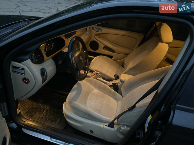 Чорний Ягуар Х-Тайп, об'ємом двигуна 2.1 л та пробігом 144 тис. км за 5900 $, фото 18 на Automoto.ua