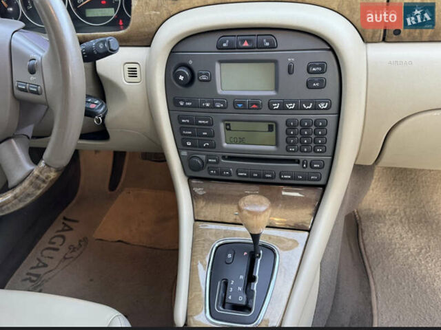 Ягуар Х-Тайп 2006 у Запоріжжя на Automoto.ua Чорний Ягуар Х-Тайп, об'ємом двигуна 2.5 л та пробігом 155 тис. км за 6000 $, фото 4 на Automoto.ua