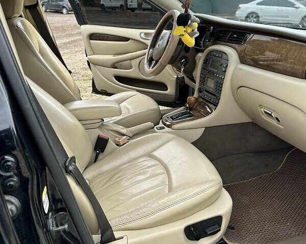 Чорний Ягуар Х-Тайп, об'ємом двигуна 2.1 л та пробігом 132 тис. км за 6200 $, фото 4 на Automoto.ua