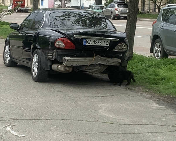 Черный Ягуар Х-Тайп, объемом двигателя 2.1 л и пробегом 266 тыс. км за 2555 $, фото 5 на Automoto.ua