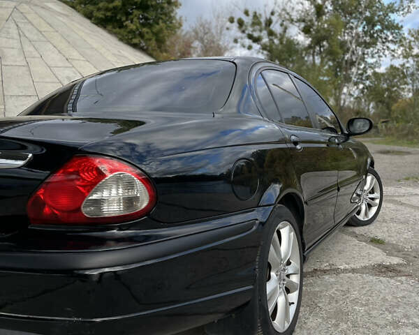 Черный Ягуар Х-Тайп, объемом двигателя 2.1 л и пробегом 230 тыс. км за 6800 $, фото 3 на Automoto.ua