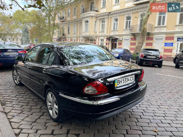 Черный Ягуар Х-Тайп, объемом двигателя 2.1 л и пробегом 137 тыс. км за 7500 $, фото 2 на Automoto.ua