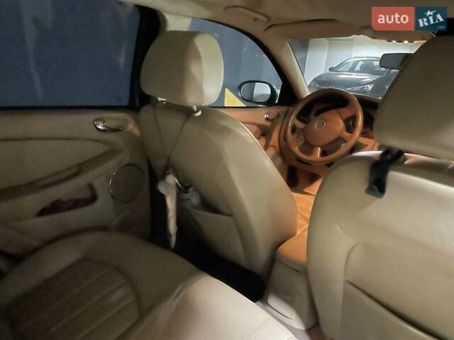 Черный Ягуар Х-Тайп, объемом двигателя 2 л и пробегом 268 тыс. км за 3800 $, фото 2 на Automoto.ua