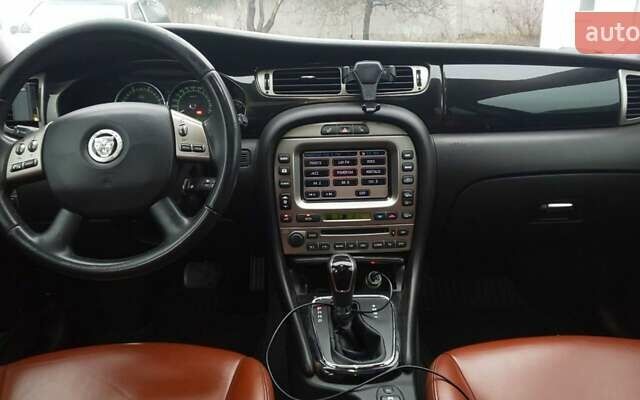 Чорний Ягуар Х-Тайп, об'ємом двигуна 2.2 л та пробігом 212 тис. км за 6700 $, фото 11 на Automoto.ua