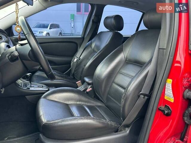 Красный Ягуар Х-Тайп, объемом двигателя 2 л и пробегом 280 тыс. км за 4790 $, фото 8 на Automoto.ua