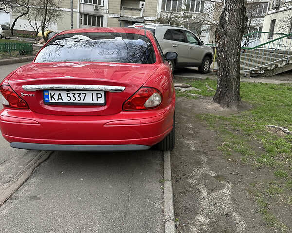Красный Ягуар Х-Тайп, объемом двигателя 2 л и пробегом 276 тыс. км за 5400 $, фото 3 на Automoto.ua