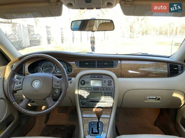 Жовтий Ягуар Х-Тайп, об'ємом двигуна 2.1 л та пробігом 177 тис. км за 5800 $, фото 11 на Automoto.ua