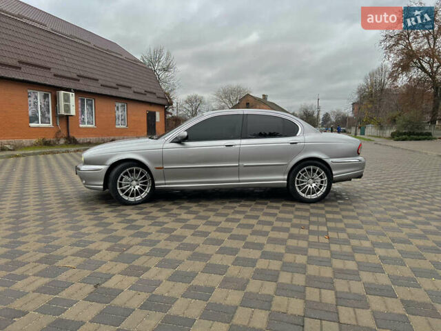 Сірий Ягуар Х-Тайп, об'ємом двигуна 2.5 л та пробігом 210 тис. км за 3333 $, фото 5 на Automoto.ua