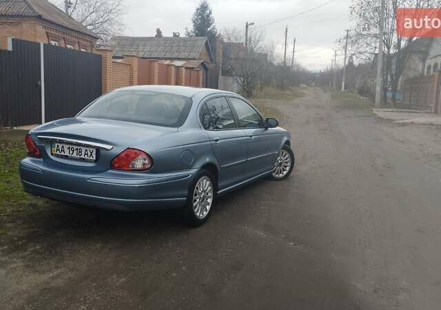 Серый Ягуар Х-Тайп, объемом двигателя 2.1 л и пробегом 220 тыс. км за 4700 $, фото 5 на Automoto.ua