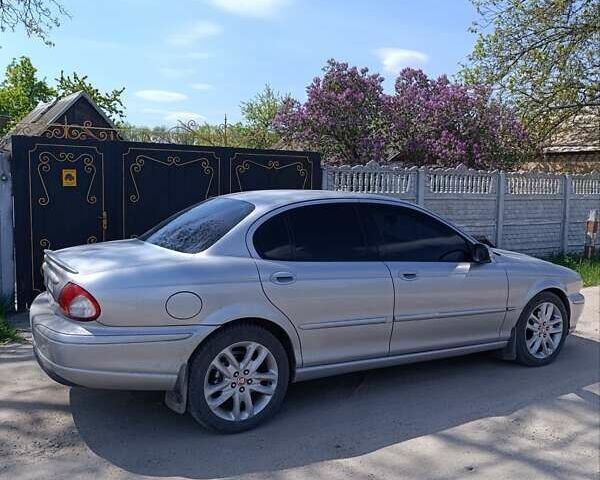 Серый Ягуар Х-Тайп, объемом двигателя 2.1 л и пробегом 218 тыс. км за 5000 $, фото 11 на Automoto.ua