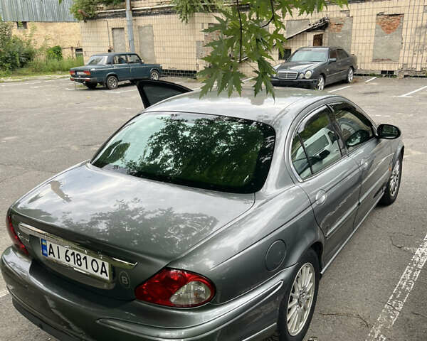 Серый Ягуар Х-Тайп, объемом двигателя 2 л и пробегом 350 тыс. км за 6000 $, фото 3 на Automoto.ua