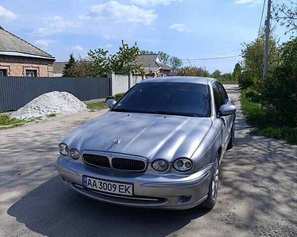 Серый Ягуар Х-Тайп, объемом двигателя 2.1 л и пробегом 218 тыс. км за 5000 $, фото 16 на Automoto.ua