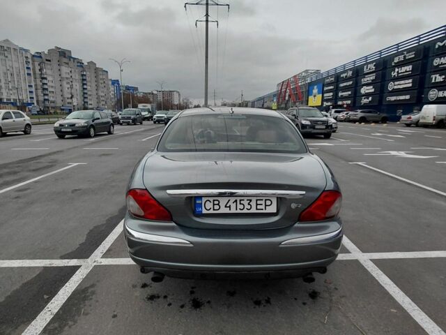 Серый Ягуар Х-Тайп, объемом двигателя 0 л и пробегом 287 тыс. км за 5665 $, фото 2 на Automoto.ua