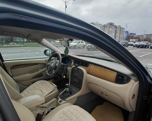 Серый Ягуар Х-Тайп, объемом двигателя 2.5 л и пробегом 287 тыс. км за 5500 $, фото 9 на Automoto.ua