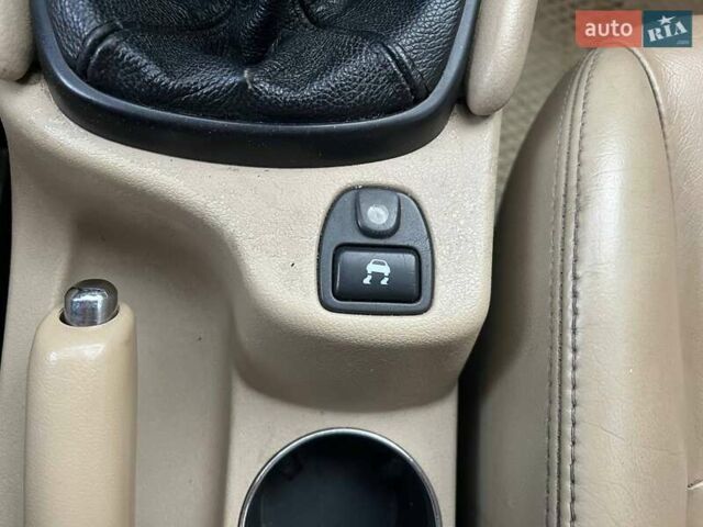 Серый Ягуар Х-Тайп, объемом двигателя 2 л и пробегом 252 тыс. км за 4990 $, фото 26 на Automoto.ua