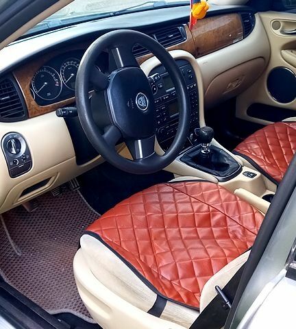 Сірий Ягуар Х-Тайп, об'ємом двигуна 2 л та пробігом 245 тис. км за 5555 $, фото 7 на Automoto.ua