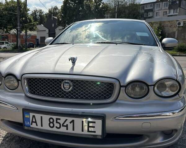 Серый Ягуар Х-Тайп, объемом двигателя 2.5 л и пробегом 250 тыс. км за 6700 $, фото 3 на Automoto.ua