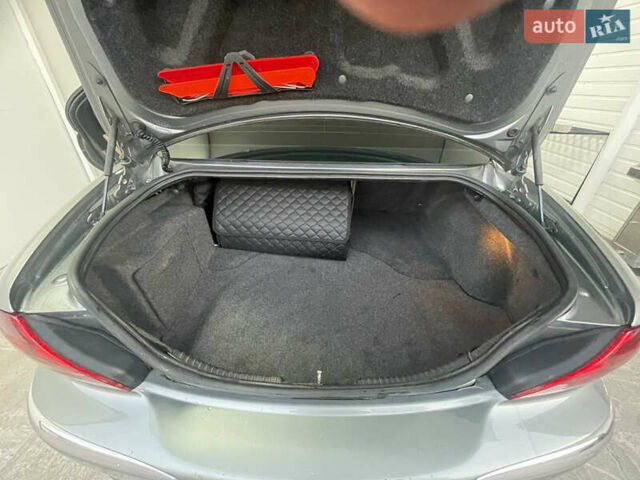 Серый Ягуар Х-Тайп, объемом двигателя 2 л и пробегом 245 тыс. км за 4800 $, фото 2 на Automoto.ua