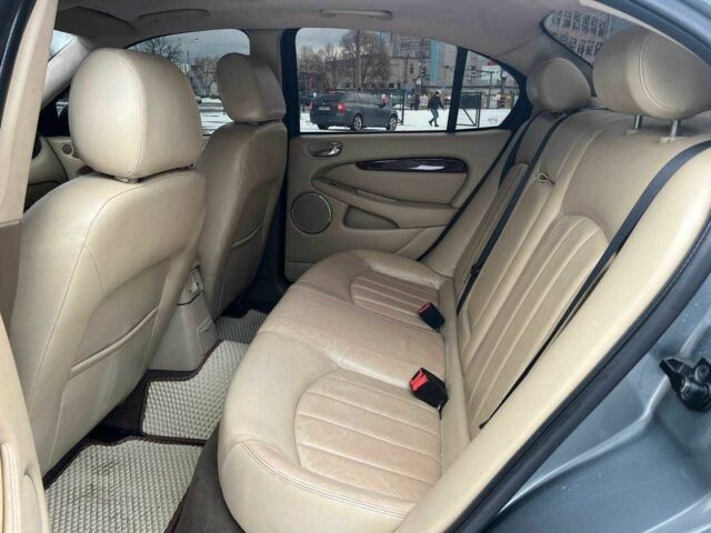 Серый Ягуар Х-Тайп, объемом двигателя 0 л и пробегом 252 тыс. км за 4990 $, фото 11 на Automoto.ua