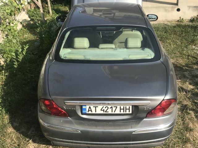 Серый Ягуар Х-Тайп, объемом двигателя 0 л и пробегом 210 тыс. км за 6000 $, фото 7 на Automoto.ua