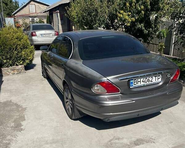 Сірий Ягуар Х-Тайп, об'ємом двигуна 2.1 л та пробігом 201 тис. км за 5800 $, фото 2 на Automoto.ua