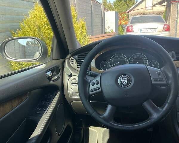 Сірий Ягуар Х-Тайп, об'ємом двигуна 2.1 л та пробігом 201 тис. км за 5800 $, фото 6 на Automoto.ua