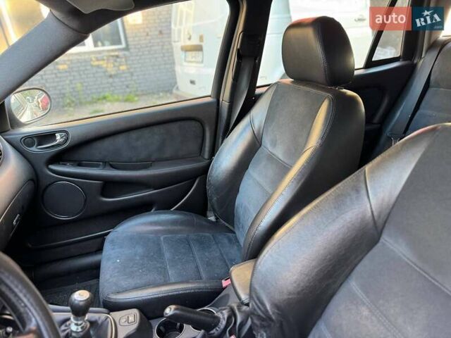 Сірий Ягуар Х-Тайп, об'ємом двигуна 2 л та пробігом 350 тис. км за 3500 $, фото 10 на Automoto.ua
