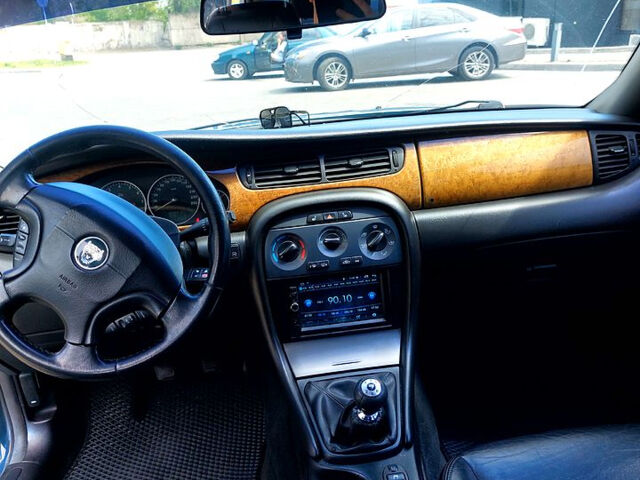 Синий Ягуар Х-Тайп, объемом двигателя 2.1 л и пробегом 203 тыс. км за 5300 $, фото 10 на Automoto.ua