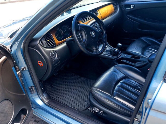 Синий Ягуар Х-Тайп, объемом двигателя 2.1 л и пробегом 203 тыс. км за 5300 $, фото 7 на Automoto.ua