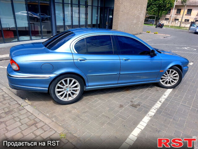 Синий Ягуар Х-Тайп, объемом двигателя 2.1 л и пробегом 203 тыс. км за 5300 $, фото 5 на Automoto.ua