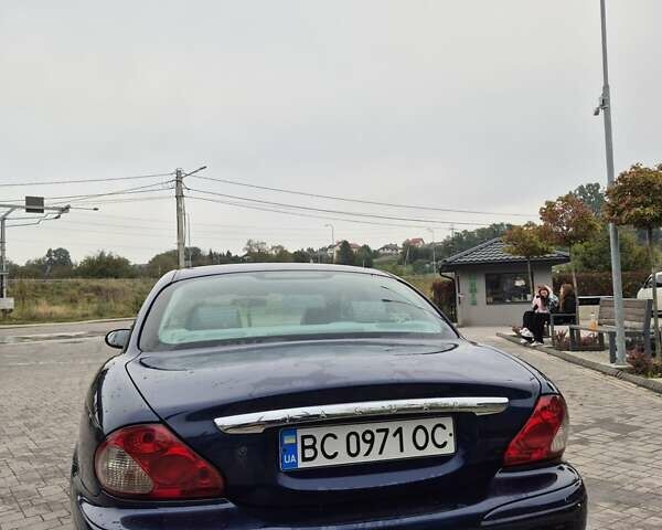Синий Ягуар Х-Тайп, объемом двигателя 2 л и пробегом 289 тыс. км за 5100 $, фото 2 на Automoto.ua