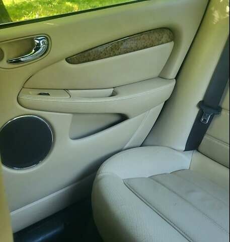 Синий Ягуар Х-Тайп, объемом двигателя 2 л и пробегом 168 тыс. км за 4000 $, фото 4 на Automoto.ua