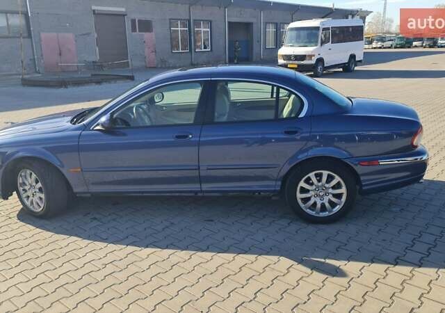 Синий Ягуар Х-Тайп, объемом двигателя 3 л и пробегом 156 тыс. км за 6000 $, фото 4 на Automoto.ua