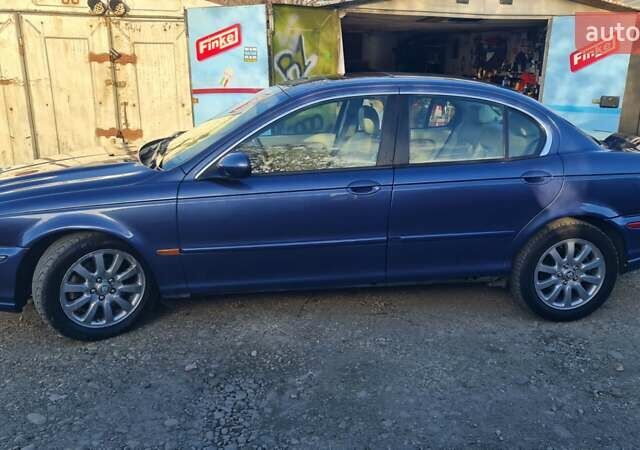 Синий Ягуар Х-Тайп, объемом двигателя 3 л и пробегом 156 тыс. км за 6000 $, фото 3 на Automoto.ua