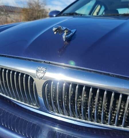 Синий Ягуар Х-Тайп, объемом двигателя 3 л и пробегом 156 тыс. км за 6000 $, фото 8 на Automoto.ua