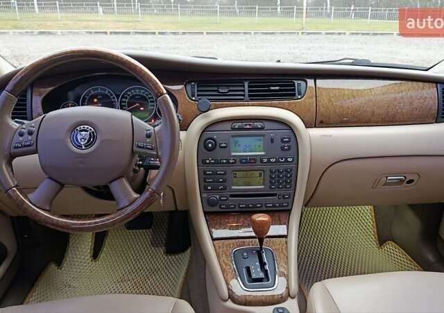 Синий Ягуар Х-Тайп, объемом двигателя 2.5 л и пробегом 114 тыс. км за 6000 $, фото 10 на Automoto.ua